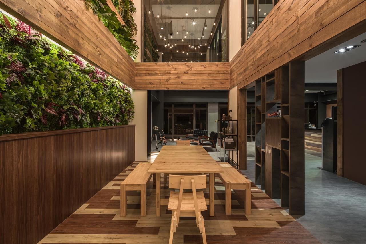 貓頭鷹旅店 Hostel Yuchi Buitenkant foto