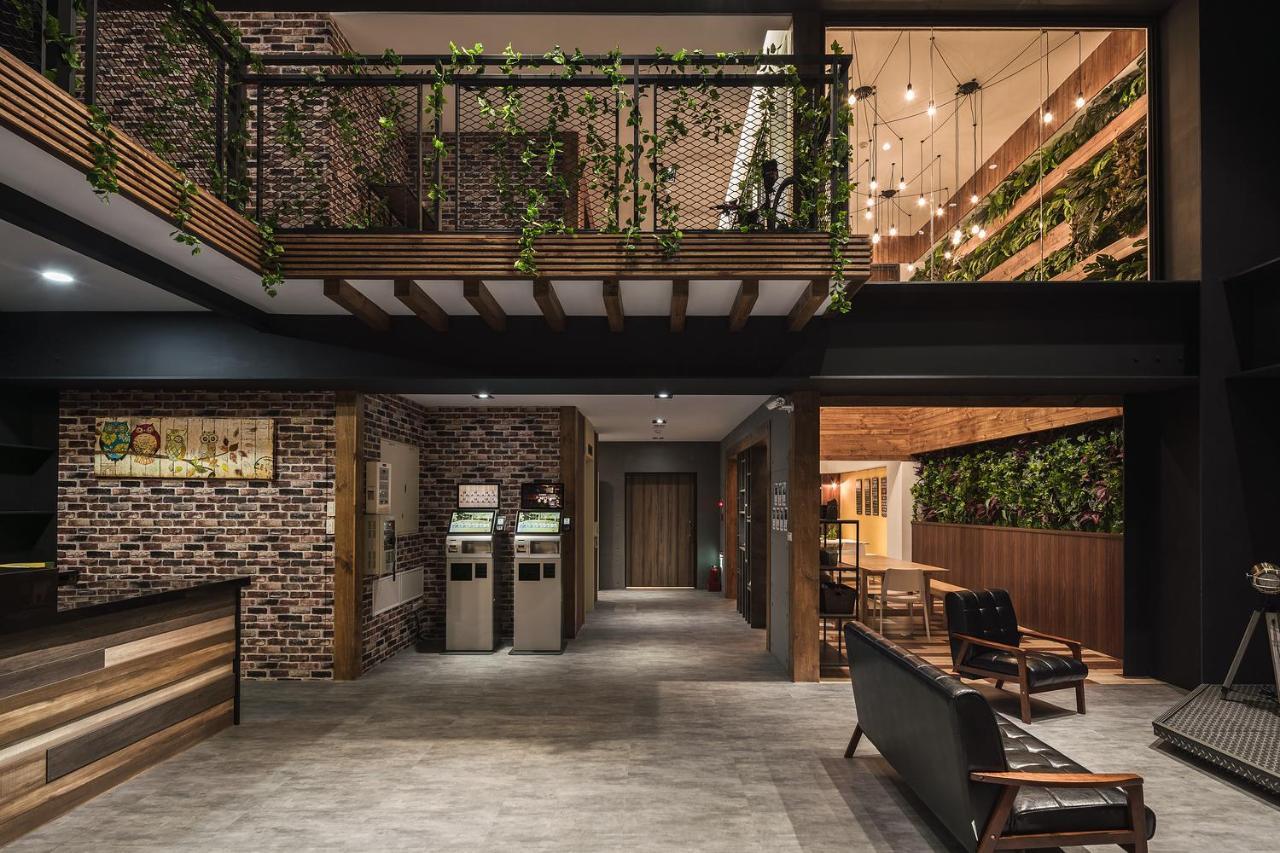 貓頭鷹旅店 Hostel Yuchi Buitenkant foto