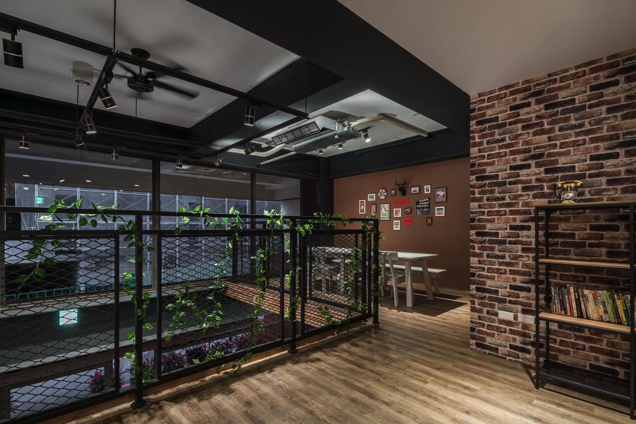 貓頭鷹旅店 Hostel Yuchi Buitenkant foto